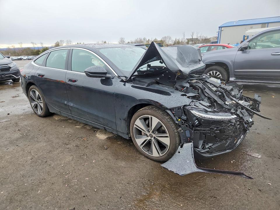 45811626 :رقم المزاد ، WAU2DAGH6SA025087 vin ، 2025 Audi A6 E-tron مزاد بيع