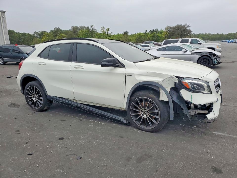 46752686 :رقم المزاد ، WDCTG4GB4JJ384135 vin ، 2018 Mercedes-benz Gla مزاد بيع