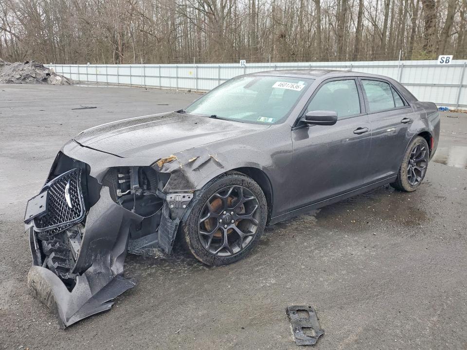 2019 Chrysler 300 მანქანა იყიდება აუქციონზე, vin: 2C3CCABGXKH635105, აუქციონის ნომერი: 46017636