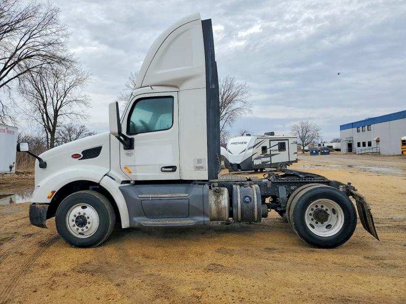 Auction sale of the 2018 Peterbilt 579, vin: 1XPBA48X7JD429062, lot number: 77517665