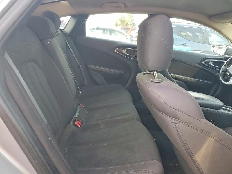 48182416 :رقم المزاد ، 1C3CCCABXFN701456 vin ، 2015 Chrysler 200 مزاد بيع