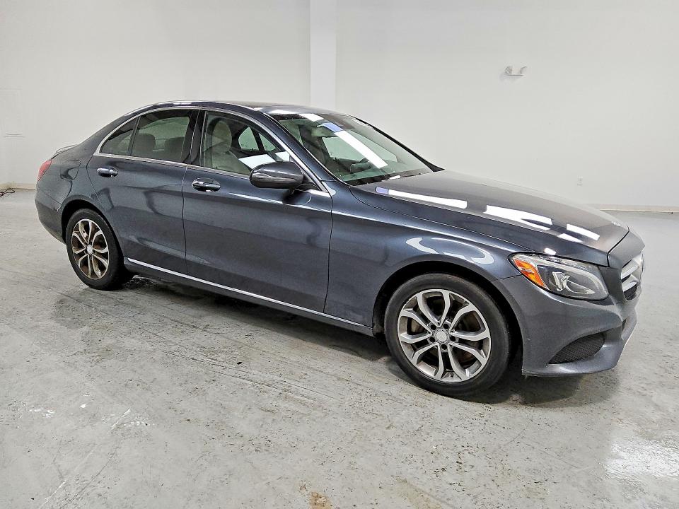 2016 Mercedes-benz C მანქანა იყიდება აუქციონზე, vin: 55SWF4KB8GU121335, აუქციონის ნომერი: 47309616