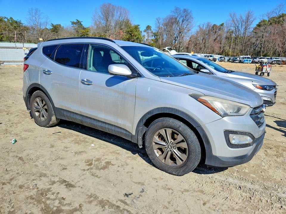 2014 Hyundai Santa Fe Sport მანქანა იყიდება აუქციონზე, vin: 5XYZU3LB3EG181302, აუქციონის ნომერი: 45444136