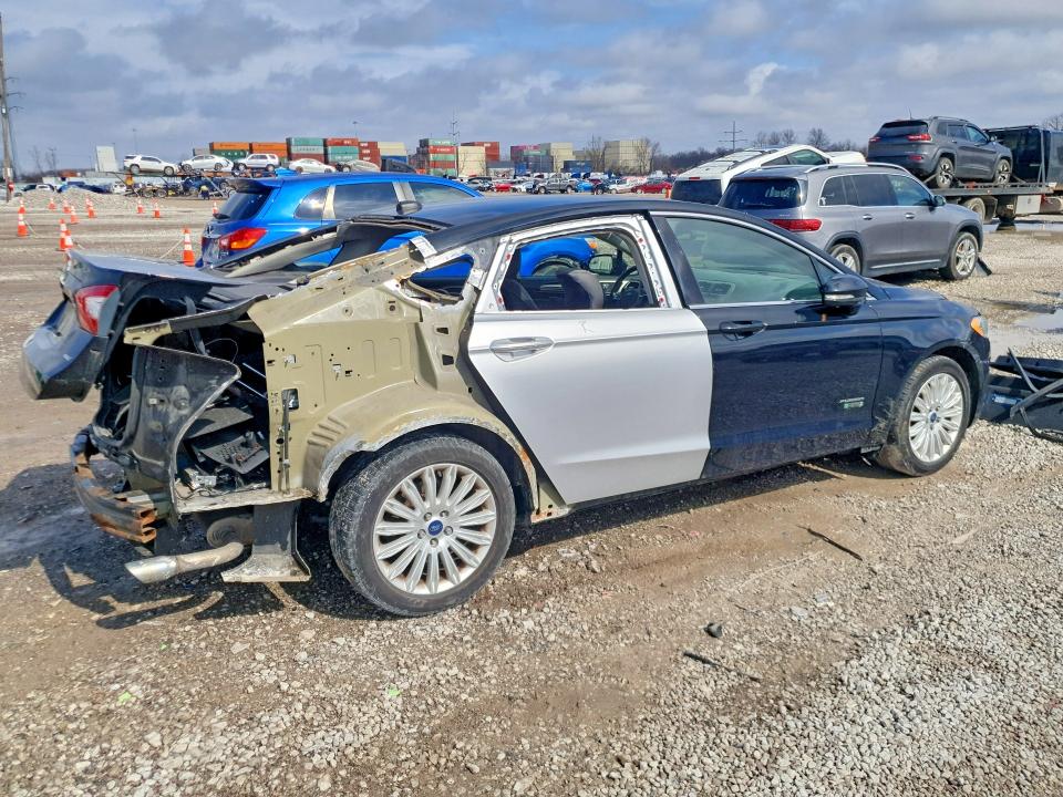 Продажа на аукционе авто 2016 Ford Fusion, vin: 3FA6P0PU0GR373909, номер лота: 79259605