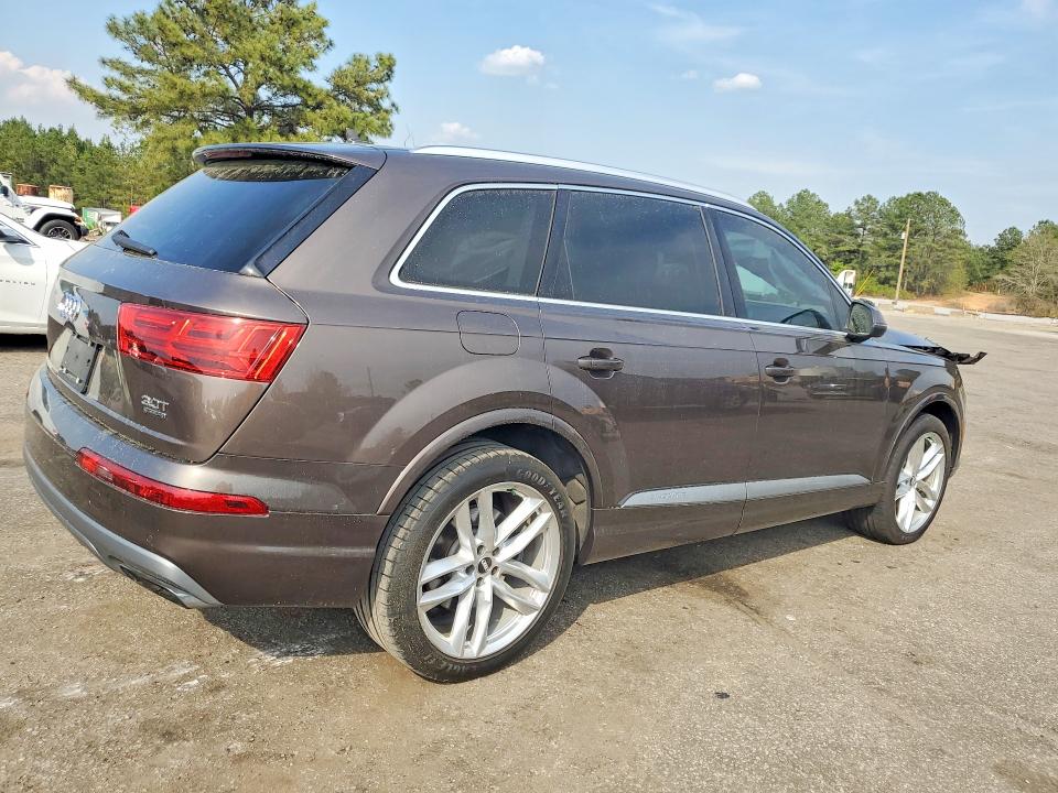 47067956 :رقم المزاد ، WA1VABF78HD008929 vin ، 2017 Audi Q7 مزاد بيع
