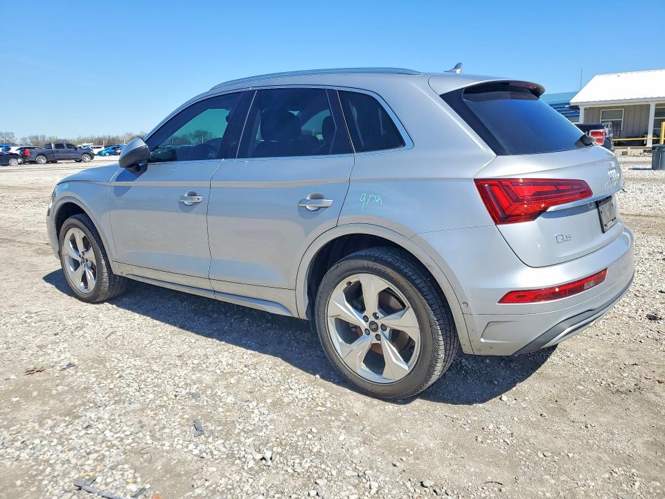79041595 :رقم المزاد ، WA1CAAFY8M2057970 vin ، 2021 Audi Q5 مزاد بيع