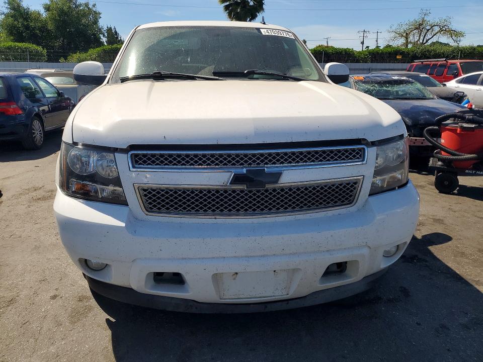 2013 Chevrolet Tahoe მანქანა იყიდება აუქციონზე, vin: 1GNSCBE09DR297735, აუქციონის ნომერი: 47039776