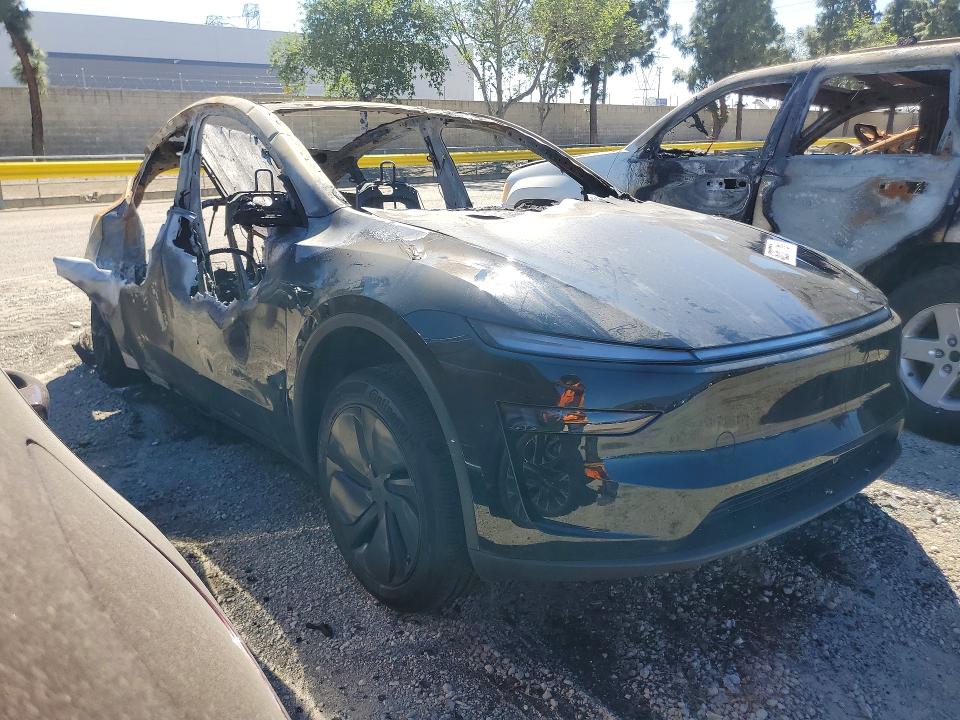 46236776 :رقم المزاد ، 7SAYGDEDXTF522340 vin ، 2026 Tesla Model Y مزاد بيع