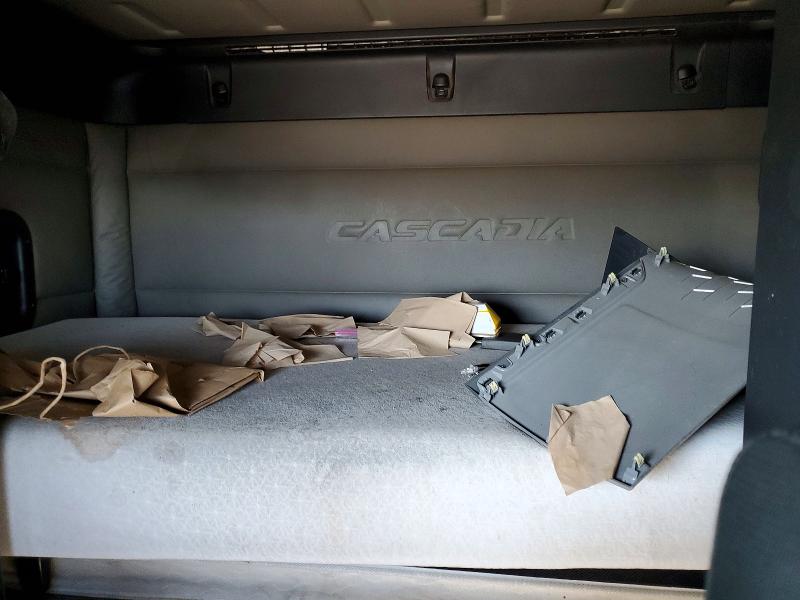 Продажа на аукционе авто 2020 Freightliner Cascadia, vin: 3AKJHHDV2LSLF9511, номер лота: 78537525