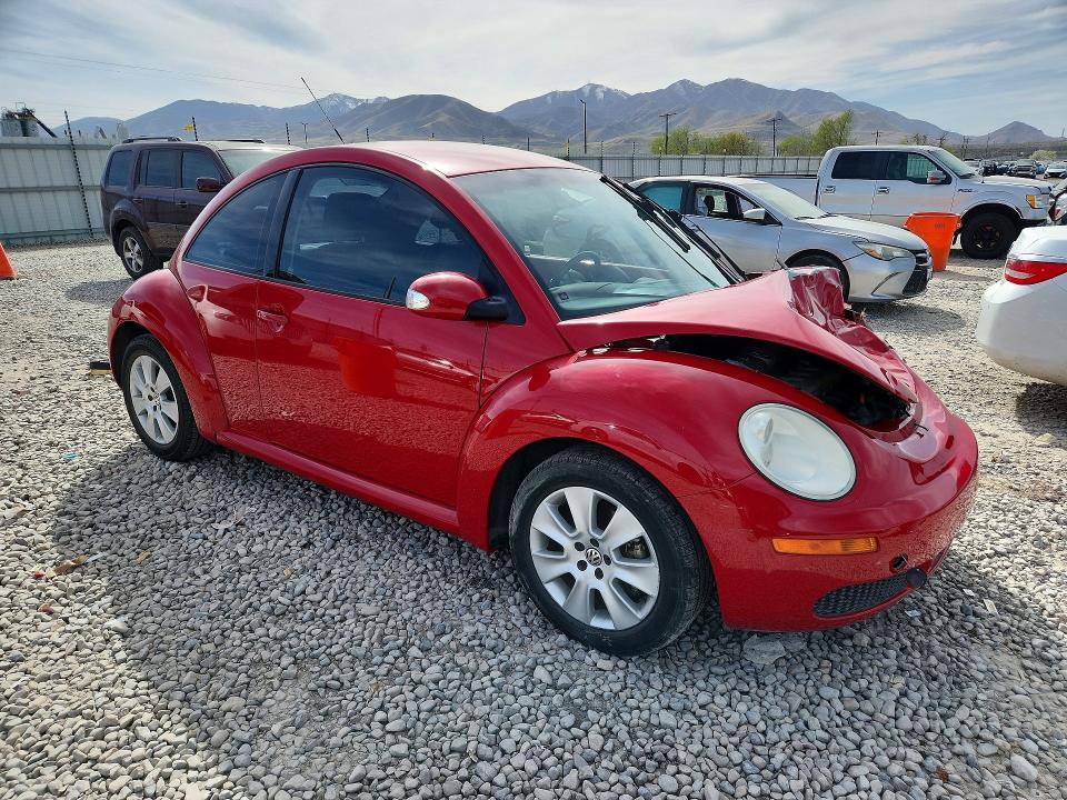 47619596 :رقم المزاد ، 3VWPW31C39M501995 vin ، 2009 Volkswagen New Beetle مزاد بيع
