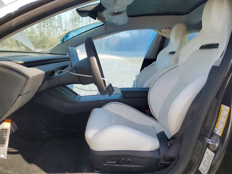 41893376 :رقم المزاد ، 5YJ3E1ET8SF939313 vin ، 2025 Tesla Model 3 مزاد بيع