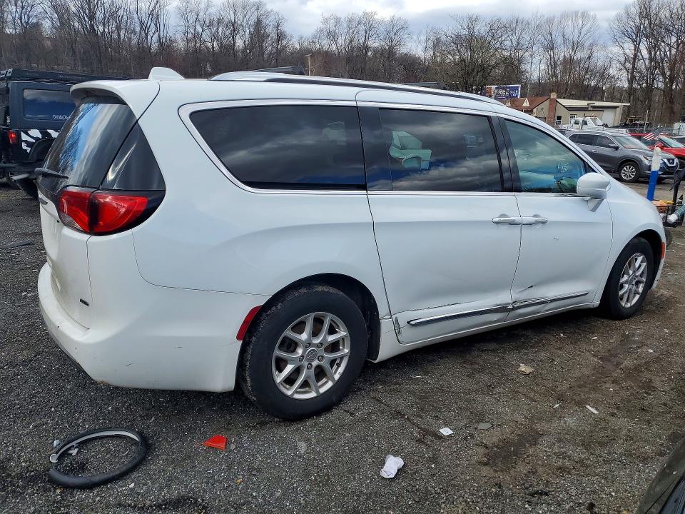 2020 Chrysler Pacifica მანქანა იყიდება აუქციონზე, vin: 2C4RC1BG1LR284215, აუქციონის ნომერი: 46145286