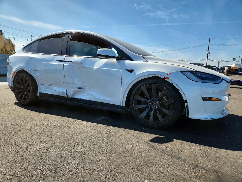 Продаж на аукціоні авто 2023 Tesla Model X, vin: 7SAXCBE5XPF385023, номер лоту: 78478915