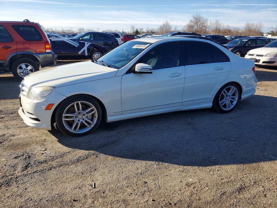 46936416 :رقم المزاد ، WDDGF8BB1BF551859 vin ، 2011 Mercedes-benz C مزاد بيع