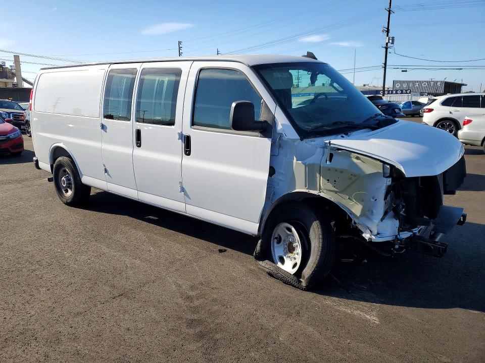 77783625 :رقم المزاد ، 1GTZ7HFP2S1223272 vin ، 2025 Gmc Savana مزاد بيع