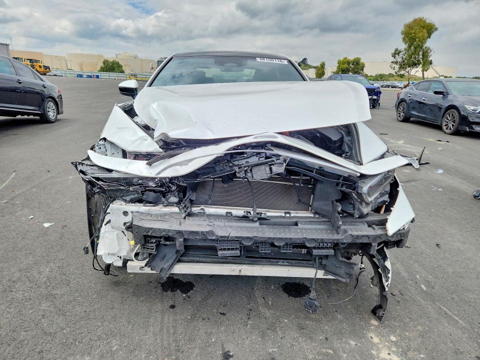 Продаж на аукціоні авто 2023 Toyota Crown, vin: JTDAAAAF5P3016875, номер лоту: 48150116