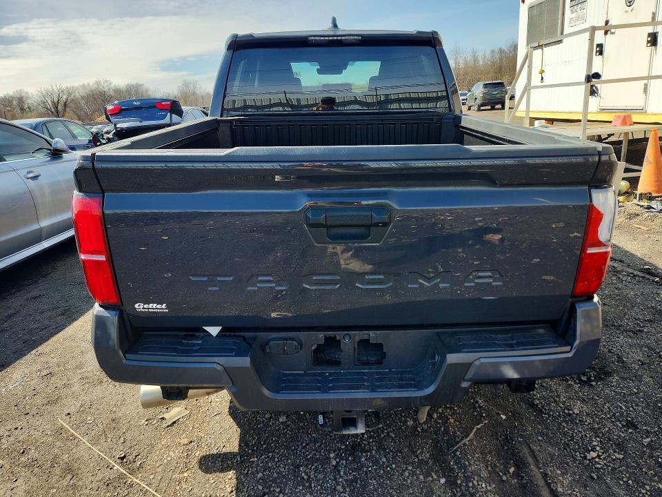46687136 :رقم المزاد ، 3TMKB5FN4SM036177 vin ، 2025 Toyota Tacoma مزاد بيع