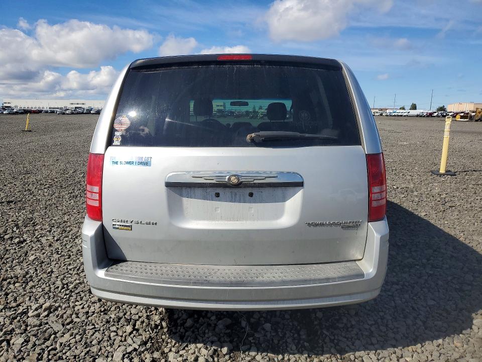 47655466 :رقم المزاد ، 2A4RR4DE2AR108955 vin ، 2010 Chrysler Town & Country مزاد بيع