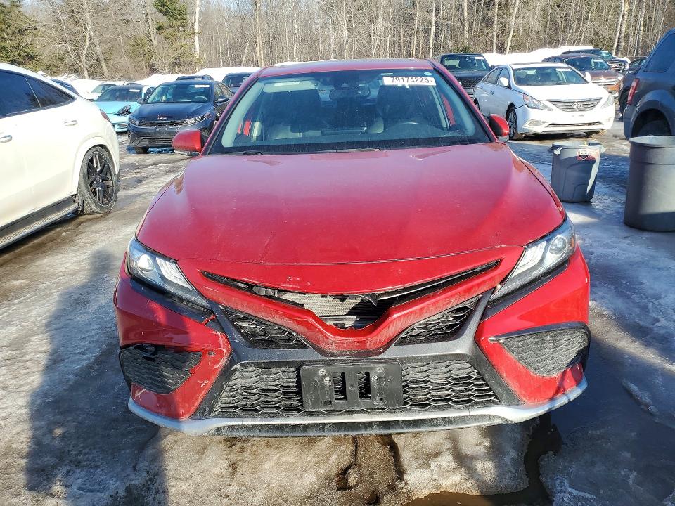 79174225 :رقم المزاد ، 4T1K31AK3MU022316 vin ، 2021 Toyota Camry Hybrid مزاد بيع