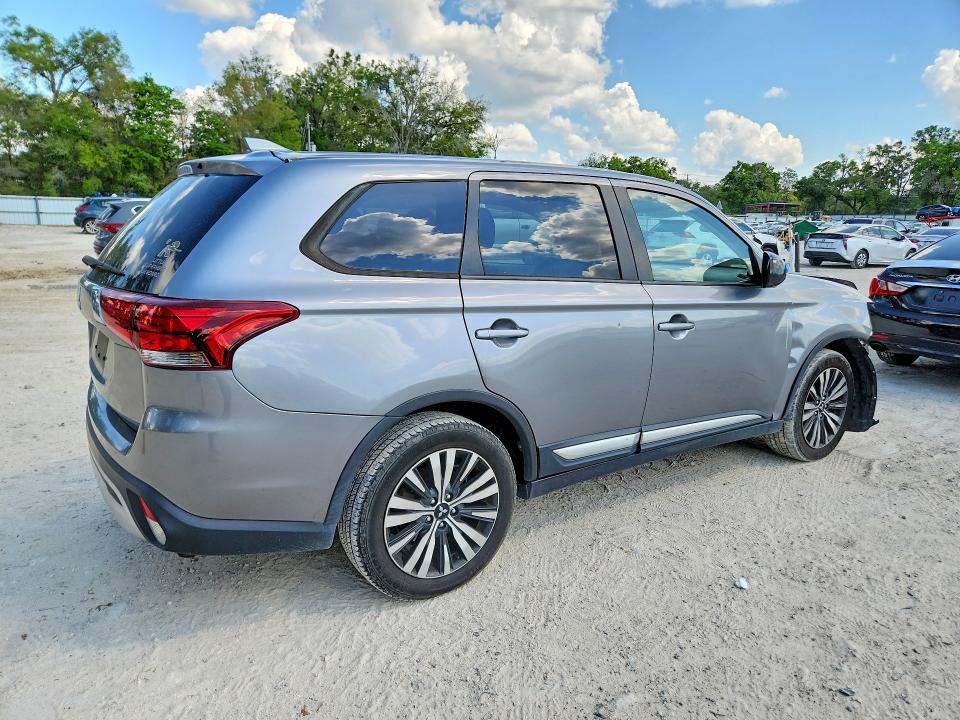 Продаж на аукціоні авто 2020 Mitsubishi Outlander, vin: JA4AD2A31LZ045102, номер лоту: 47709846