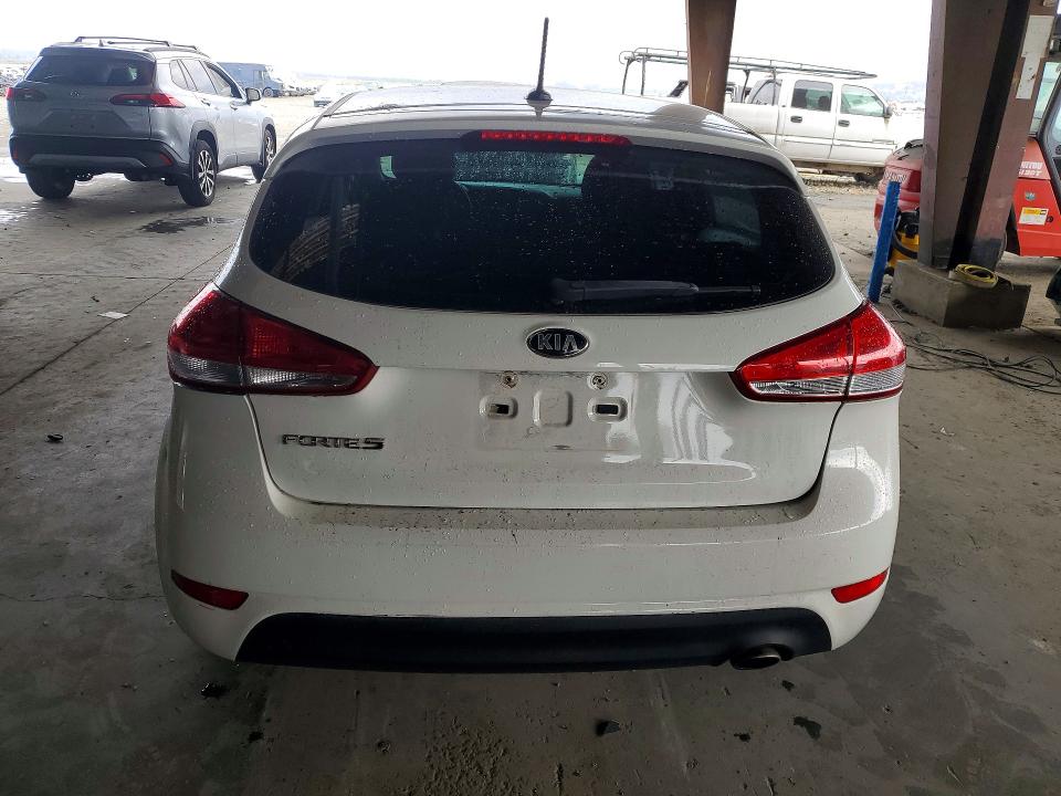 Продажа на аукционе авто 2017 Kia Forte5, vin: KNAFK5A89H5696973, номер лота: 47991496