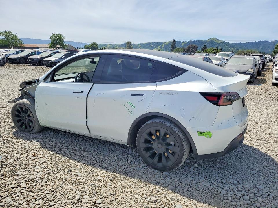 Продаж на аукціоні авто 2023 Tesla Model Y, vin: 7SAYGDEE6PF635149, номер лоту: 47290256