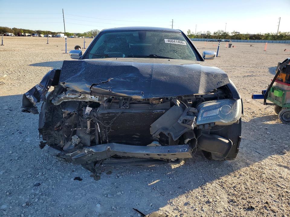 46041466 :رقم المزاد ، 2C3CCAEG9KH563034 vin ، 2019 Chrysler 300 مزاد بيع