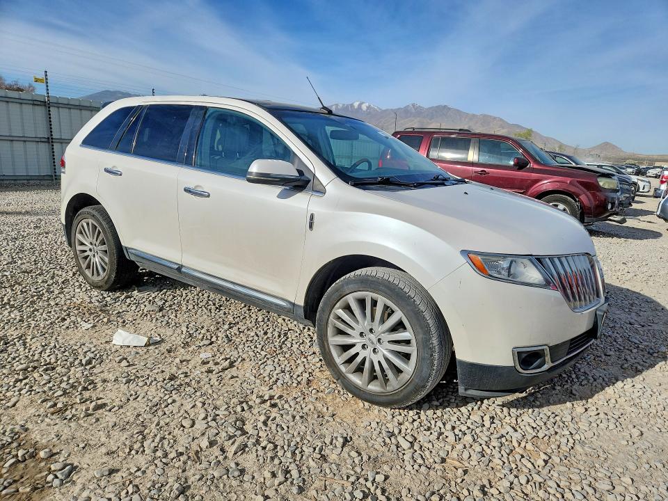 47734456 :رقم المزاد ، 2LMDJ8JK8DBL15467 vin ، 2013 Lincoln Mkx مزاد بيع