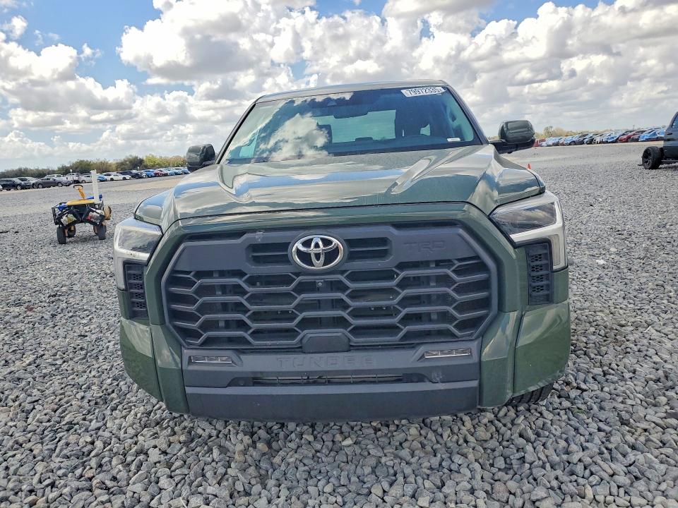 79972335 :رقم المزاد ، 5TFLA5AB3NX017865 vin ، 2022 Toyota Tundra مزاد بيع
