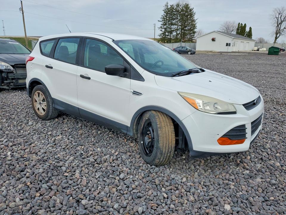 48573396 :رقم المزاد ، 1FMCU0F76FUC65640 vin ، 2015 Ford Escape مزاد بيع