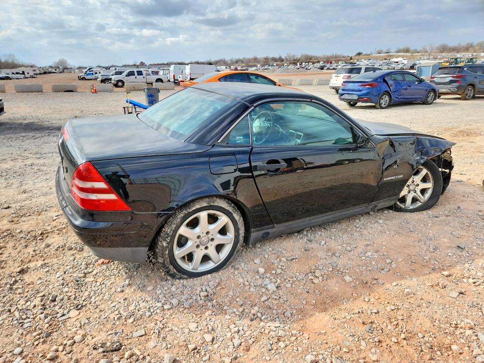 Продажа на аукционе авто 1999 Mercedes-benz Slk, vin: WDBKK47F6XF119438, номер лота: 79778785
