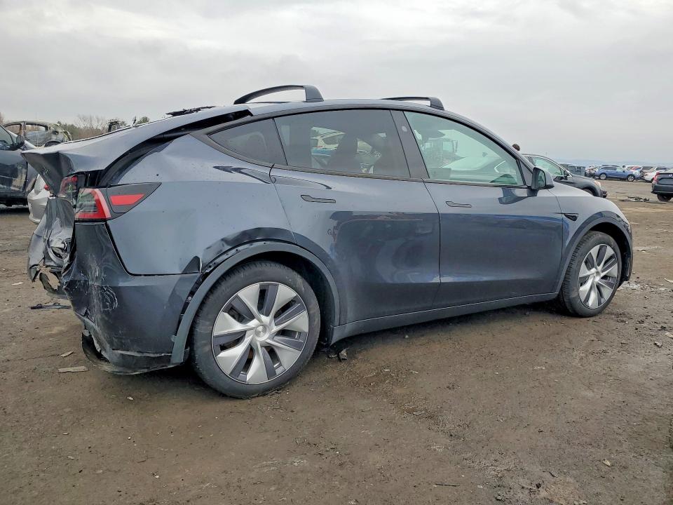 2024 Tesla Model Y მანქანა იყიდება აუქციონზე, vin: 7SAYGDEE0RA238732, აუქციონის ნომერი: 79381895