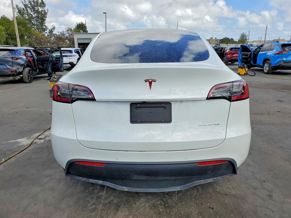 Продаж на аукціоні авто 2022 Tesla Model Y, vin: 7SAYGDEE1NF447295, номер лоту: 79973435