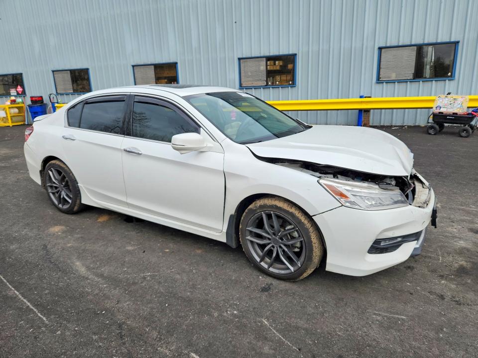 2016 Honda Accord მანქანა იყიდება აუქციონზე, vin: 1HGCR3F92GA030410, აუქციონის ნომერი: 48293506