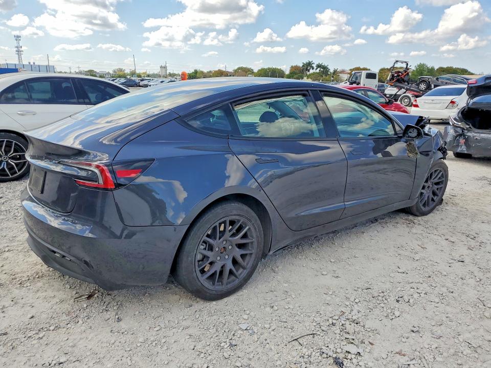 47773166 :رقم المزاد ، 5YJ3E1EA6RF763211 vin ، 2024 Tesla Model 3 مزاد بيع