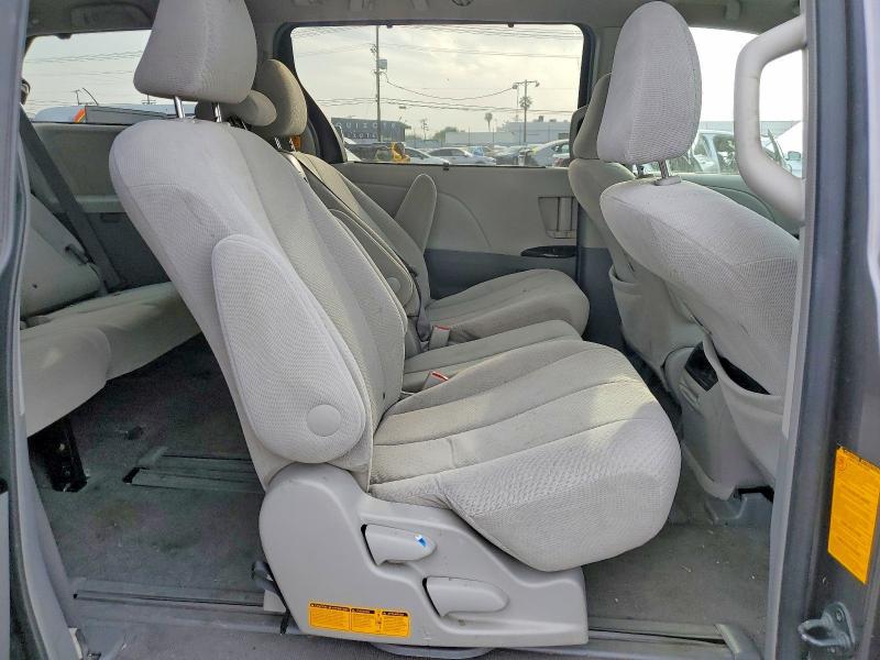 Auction sale of the 2011 Toyota Sienna, vin: 5TDKK3DC0BS046212, lot number: 78307125
