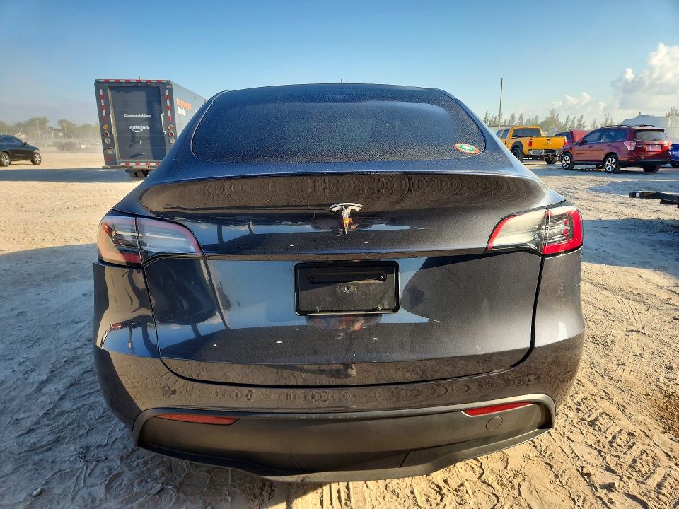 47504736 :رقم المزاد ، 7SAYGDED6SA374263 vin ، 2025 Tesla Model Y مزاد بيع