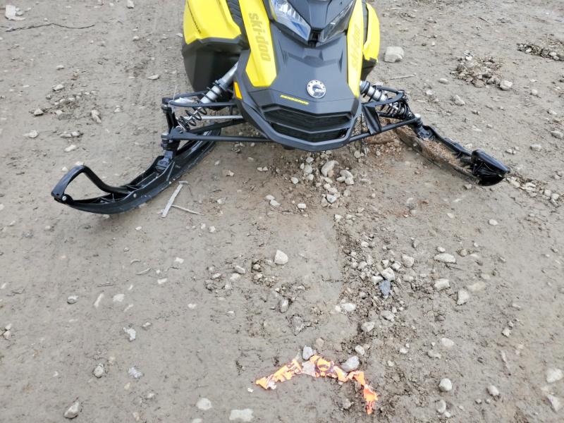 47392696 :رقم المزاد ، 2BPSMBMB8MV000190 vin ، 2021 Ski-doo Renegade Adrenaline مزاد بيع