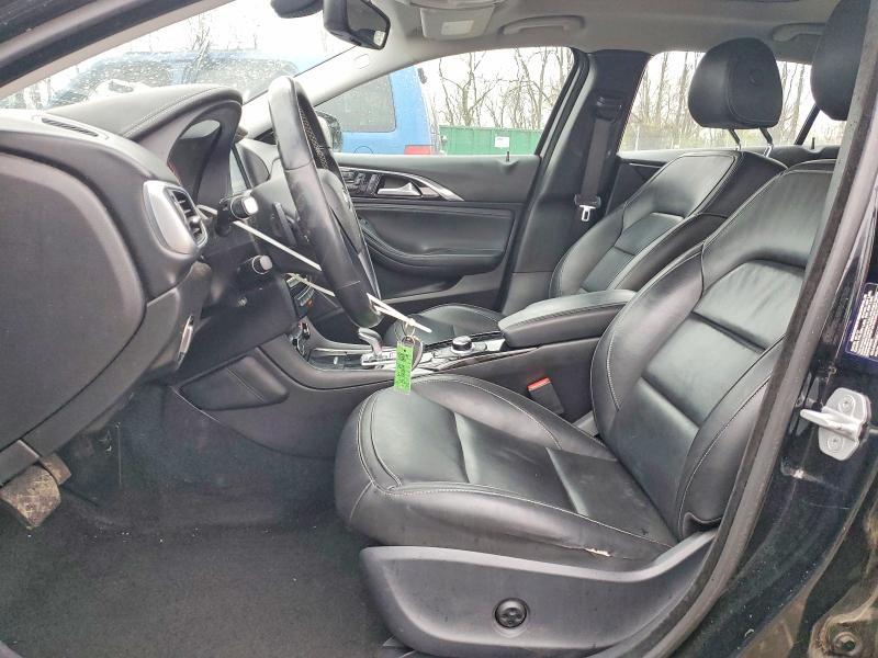 47561356 :رقم المزاد ، SJKCH5CR5JA055257 vin ، 2018 Infiniti Qx30 مزاد بيع