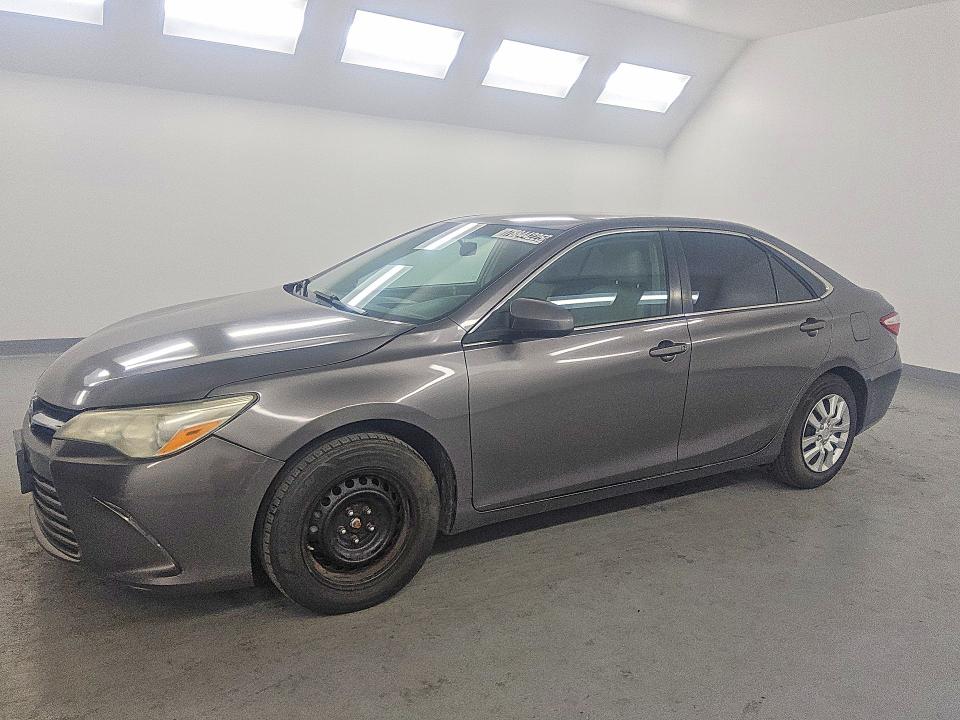 78844225 :رقم المزاد ، 4T4BF1FK9GR520286 vin ، 2016 Toyota Camry مزاد بيع
