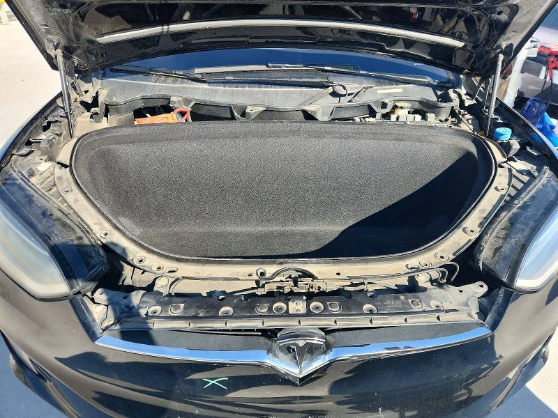 Продаж на аукціоні авто 2017 Tesla Model X, vin: 5YJXCBE2XHF055645, номер лоту: 41985536