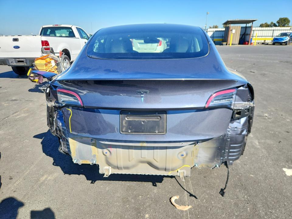 Продажа на аукционе авто 2023 Tesla Model 3, vin: 5YJ3E1EA9PF681454, номер лота: 46994246