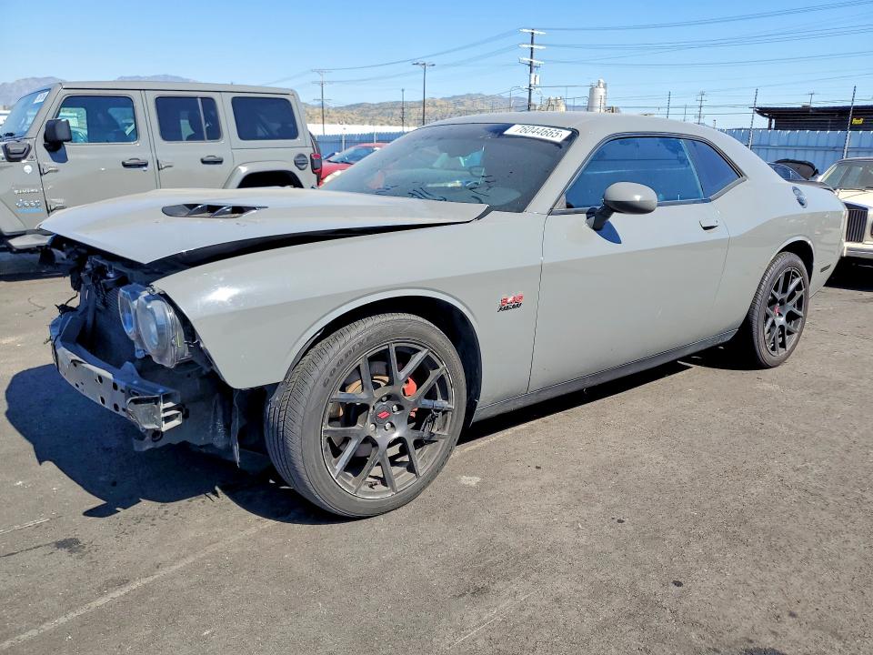 Продажа на аукционе авто 2018 Dodge Challenger, vin: 2C3CDZBT0JH246139, номер лота: 76044665