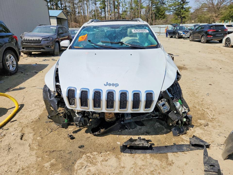 47635926 :رقم المزاد ، 1C4PJMJS9HW618879 vin ، 2017 Jeep Cherokee مزاد بيع