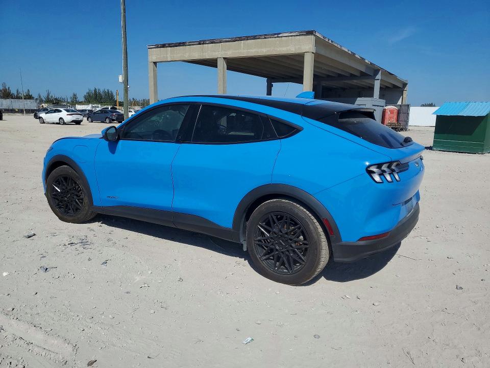 47572736 :رقم المزاد ، 3FMTK1RM3NMA20133 vin ، 2022 Ford Mustang Mach-e مزاد بيع