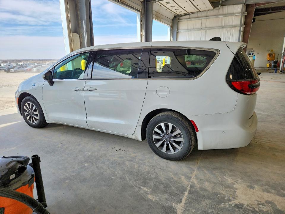 2023 Chrysler Pacifica მანქანა იყიდება აუქციონზე, vin: 2C4RC1L72PR562320, აუქციონის ნომერი: 45640206