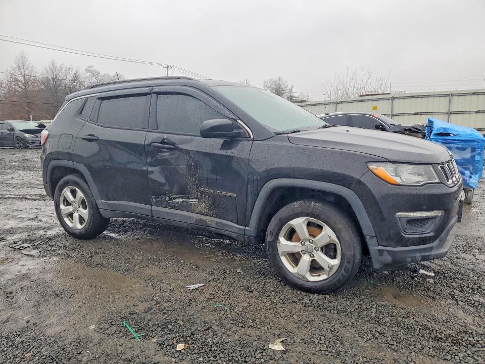 41731236 :رقم المزاد ، 3C4NJDBB8KT792509 vin ، 2019 Jeep Compass مزاد بيع