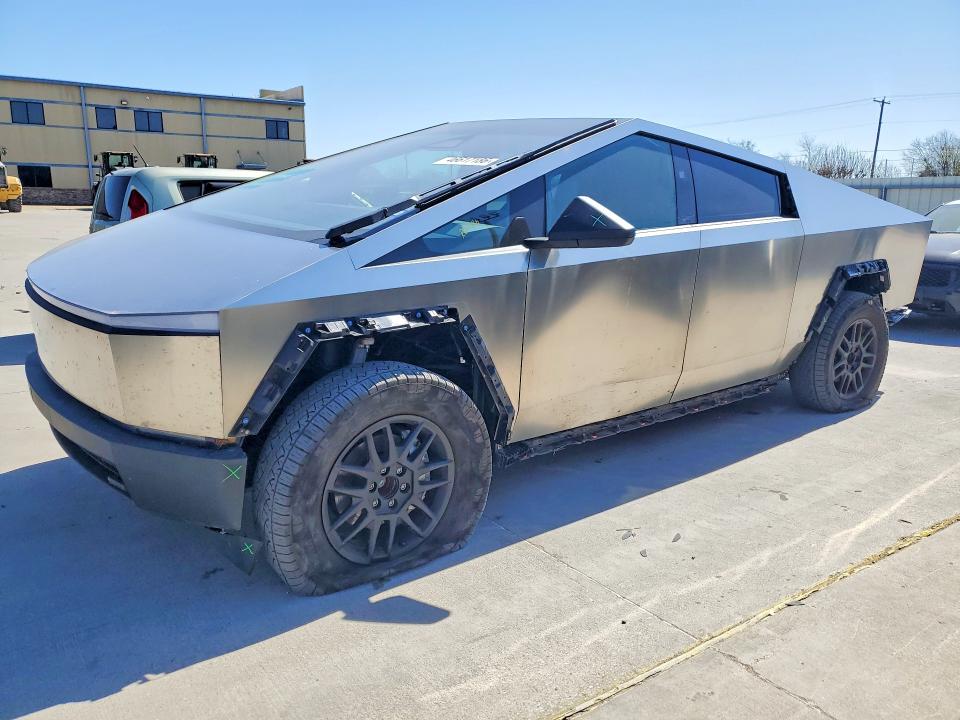 46617186 :رقم المزاد ، 7G2CEHED5RA050362 vin ، 2024 Tesla Cybertruck مزاد بيع