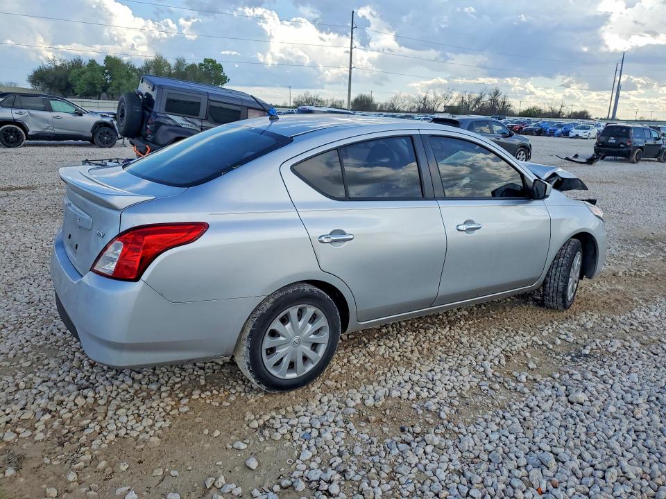 Продаж на аукціоні авто 2018 Nissan Versa, vin: 3N1CN7APXJK443255, номер лоту: 45690786