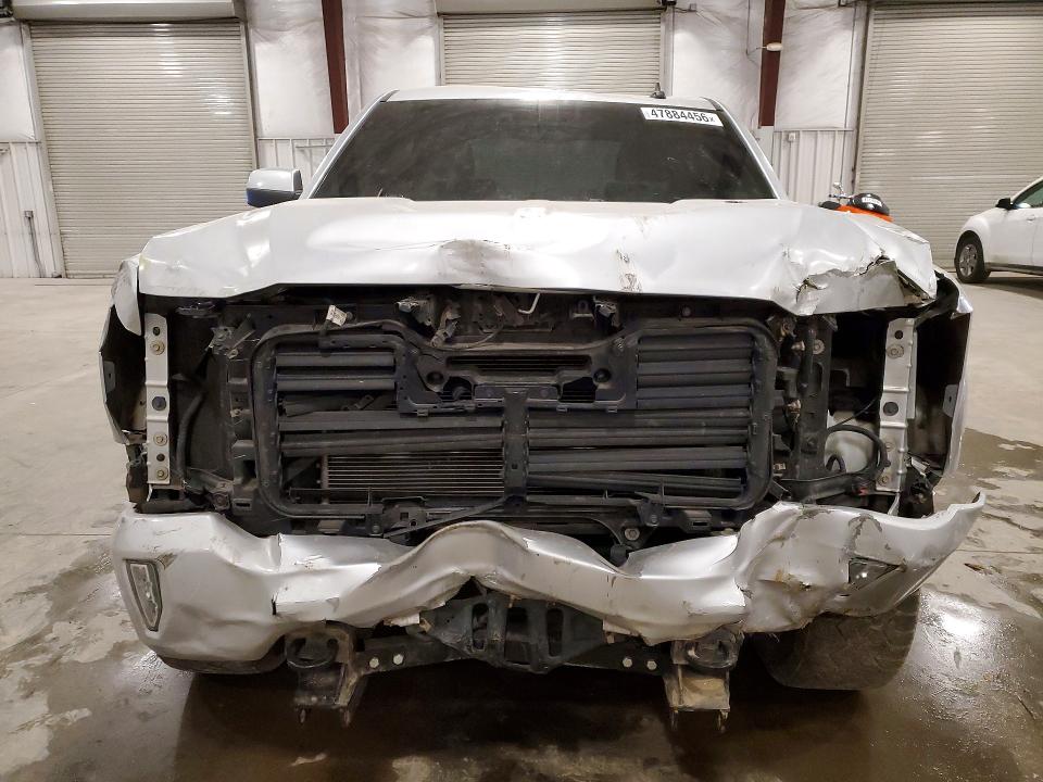 2017 Chevrolet Silverado მანქანა იყიდება აუქციონზე, vin: 3GCUKREC4HG414103, აუქციონის ნომერი: 47884456